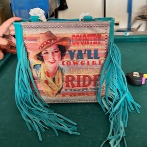 Brand new Montana west purse concealed carry